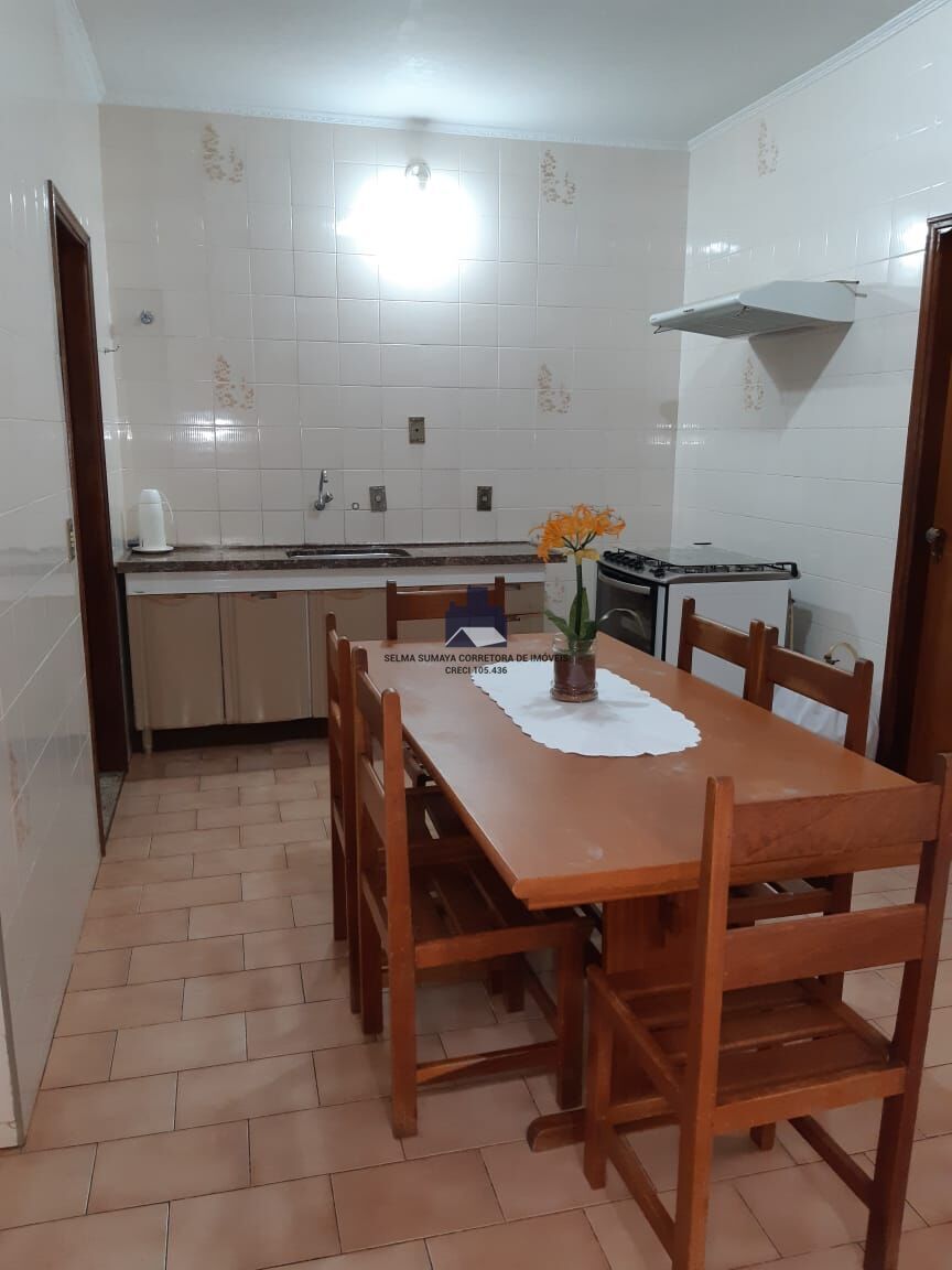 Casa com 3 quartos à venda, 240m² — foto 12 de 28