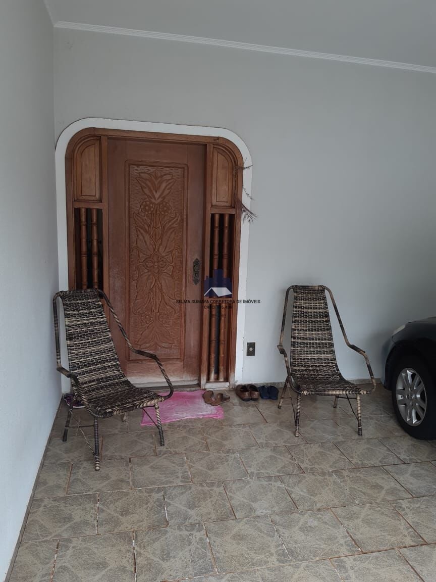 Casa com 3 quartos à venda, 240m² — foto 7 de 28