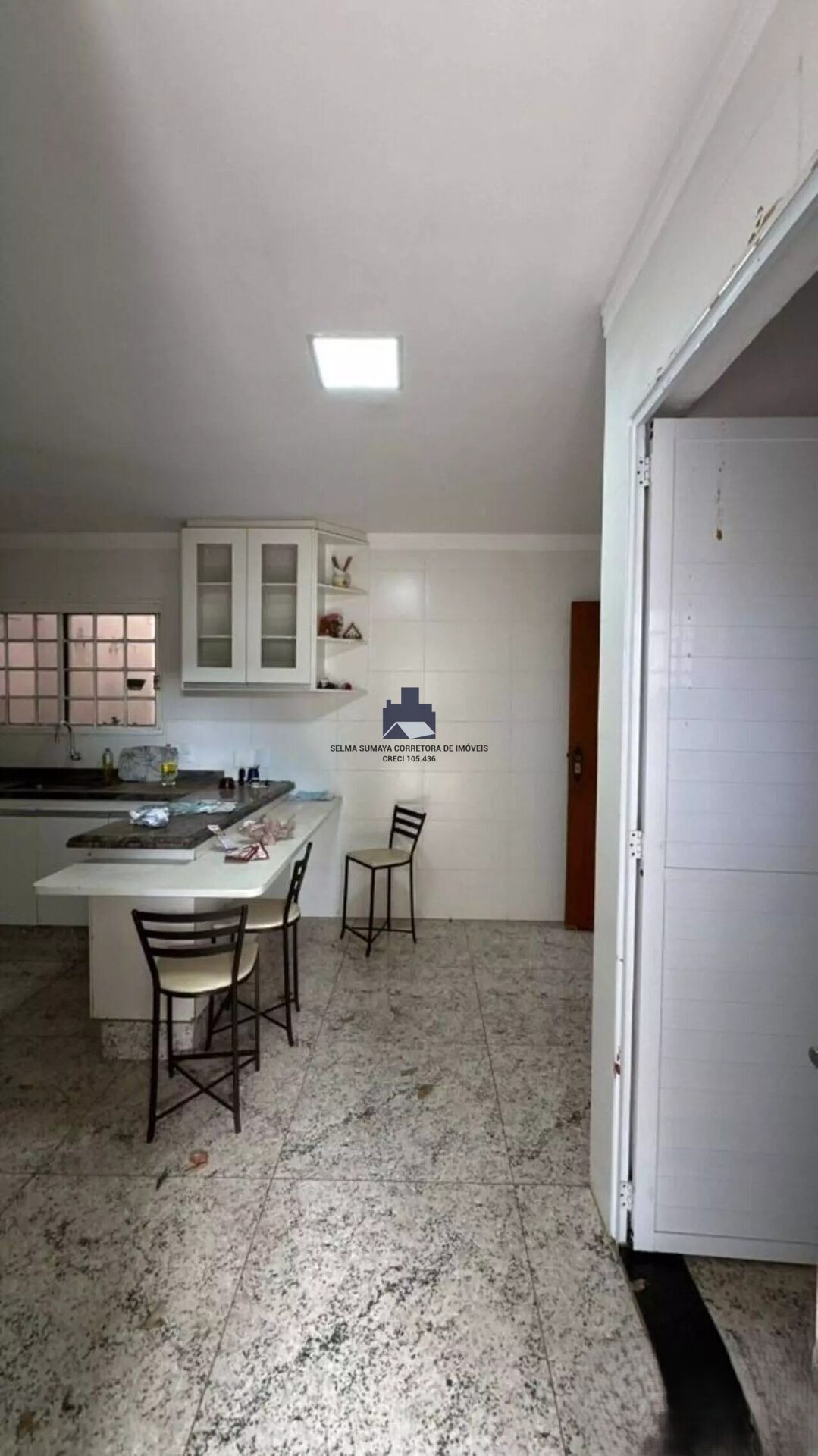Casa com 3 quartos à venda, 355m² — foto 18 de 28