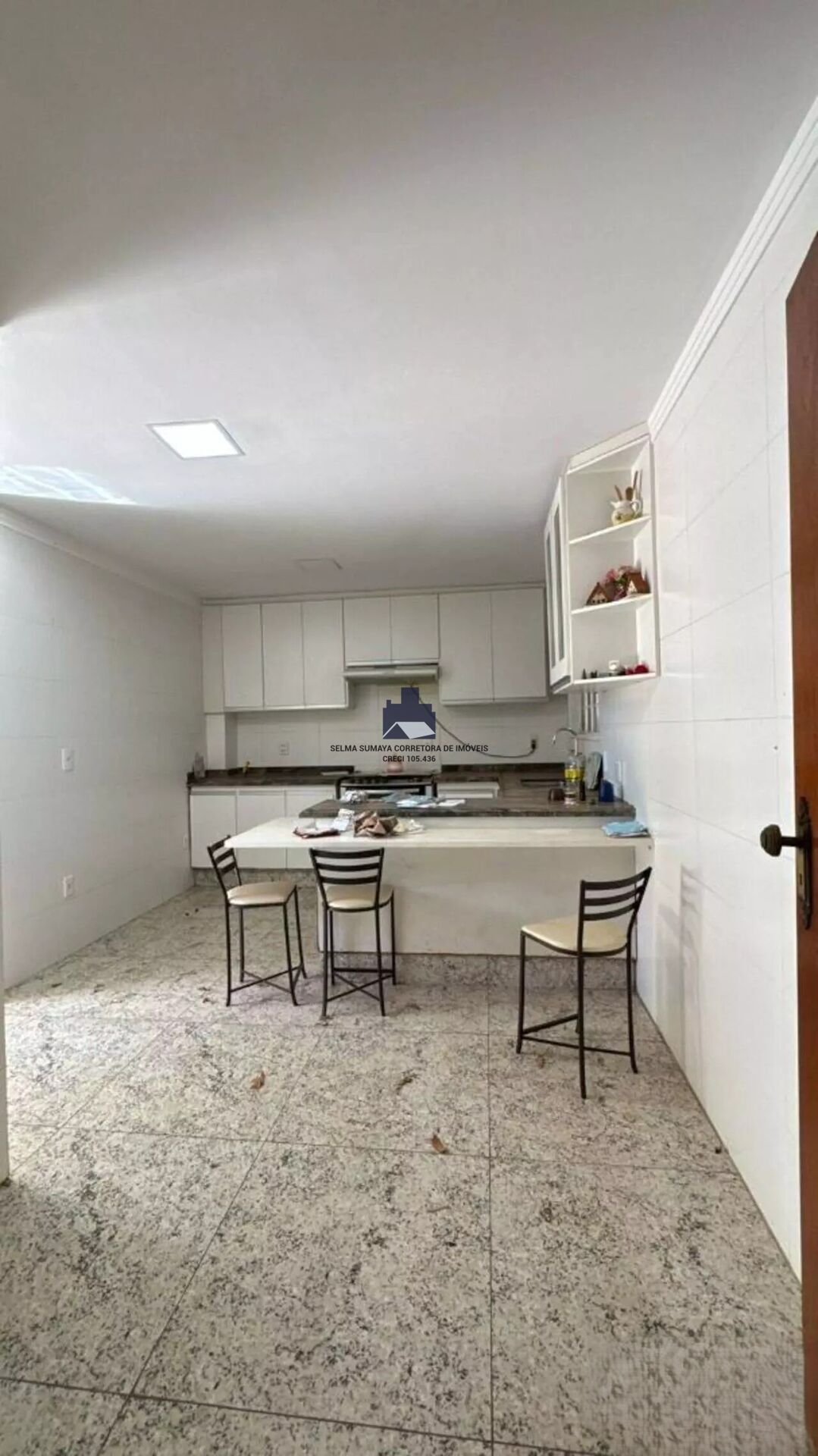 Casa com 3 quartos à venda, 355m² — foto 11 de 28