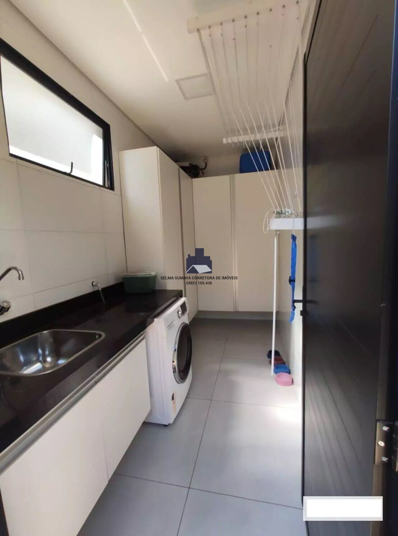 Casa de Condomínio com 4 quartos à venda, 240m² — foto 13 de 22