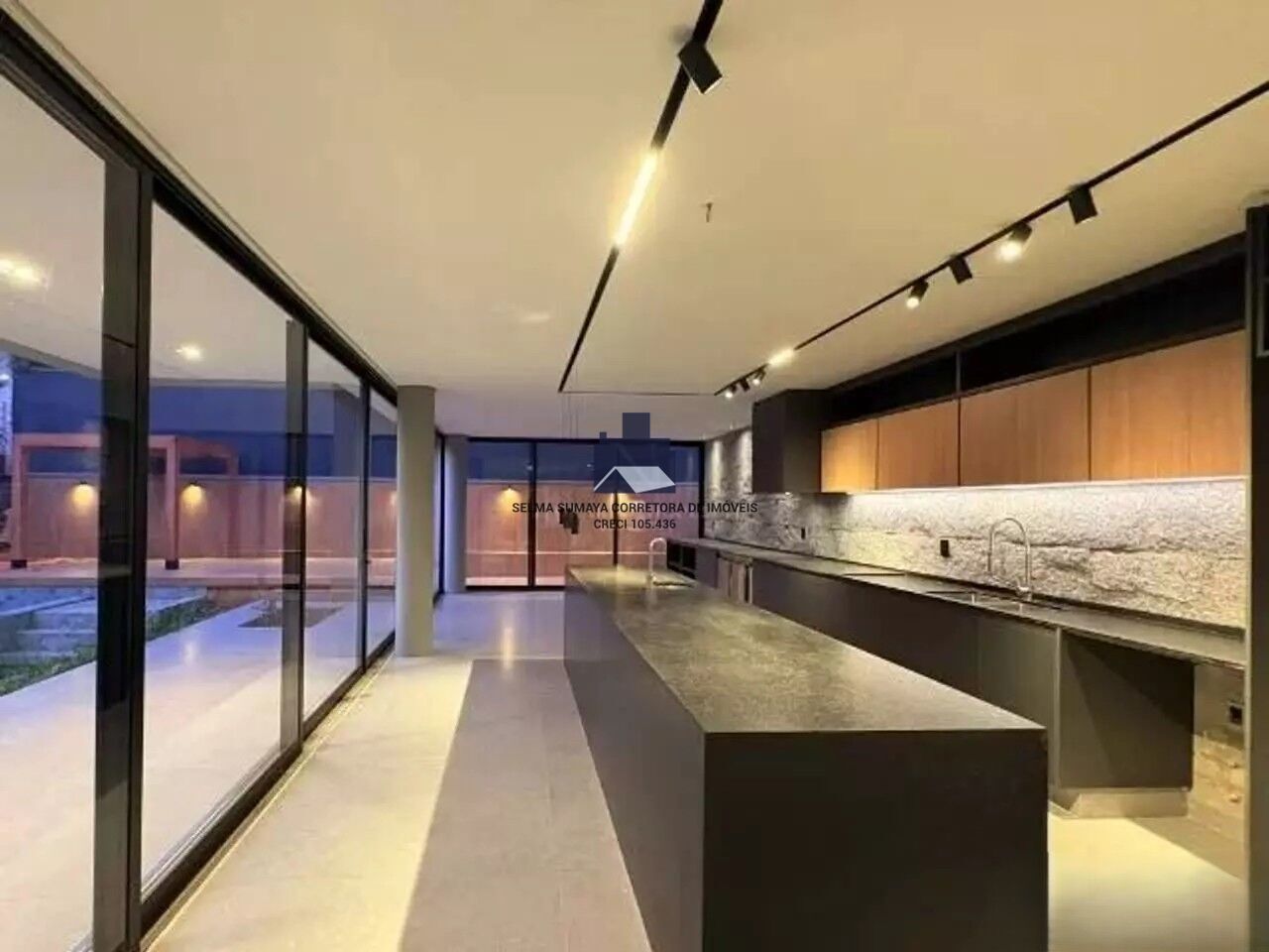 Casa de Condomínio com 3 quartos à venda, 409m² — foto 6 de 18