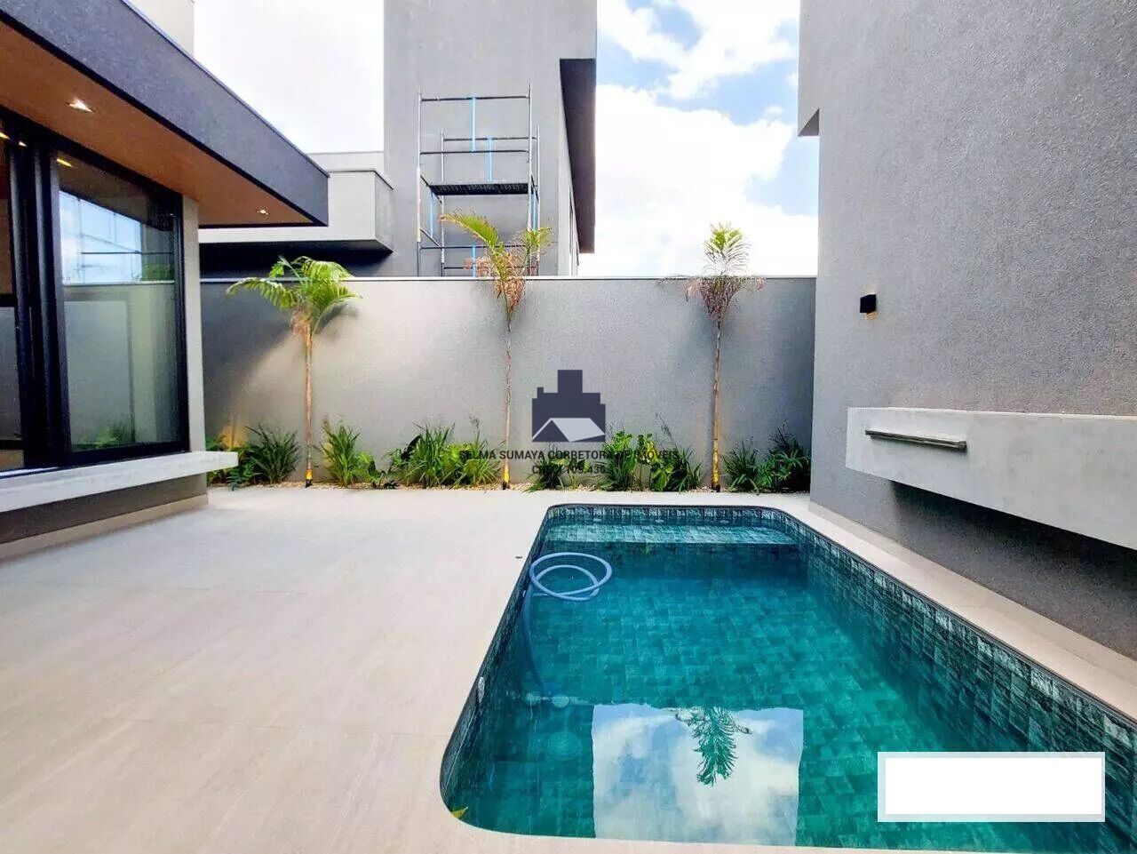 Casa de Condomínio com 3 quartos à venda, 200m² — foto 8 de 18