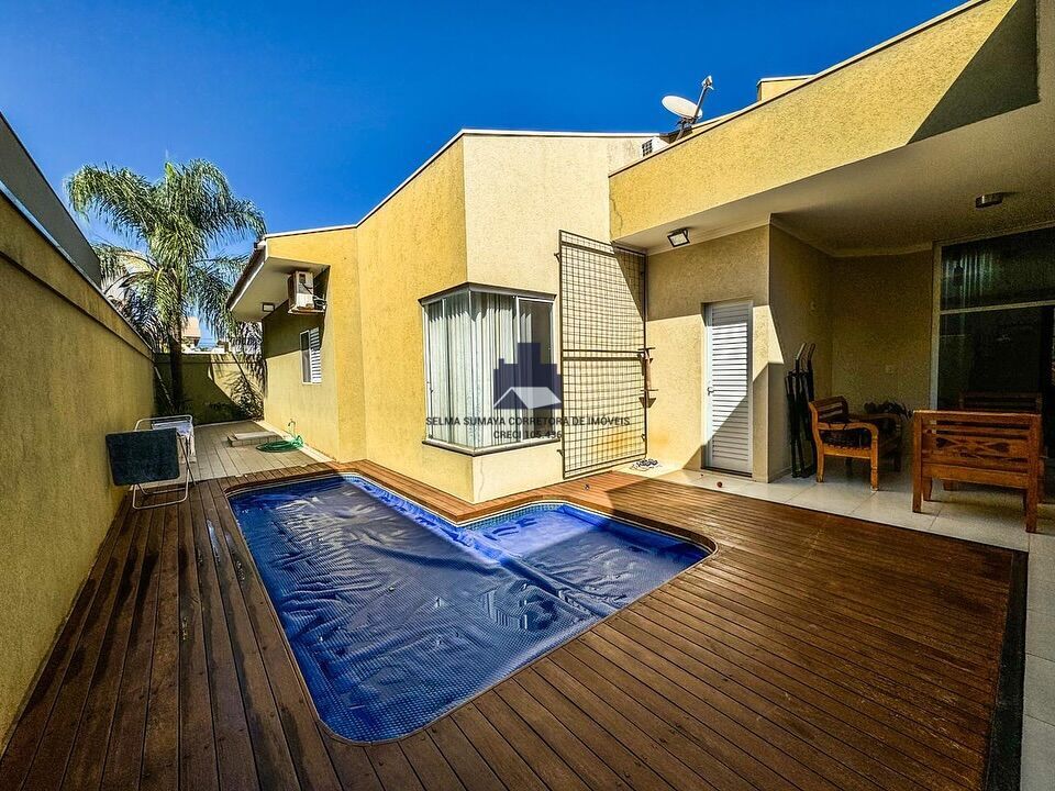 Casa de Condomínio com 4 quartos à venda, 270m² — foto 4 de 10