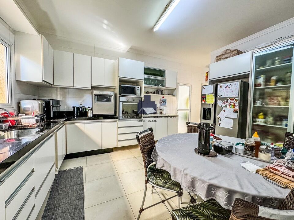 Casa de Condomínio com 4 quartos à venda, 270m² — foto 6 de 10