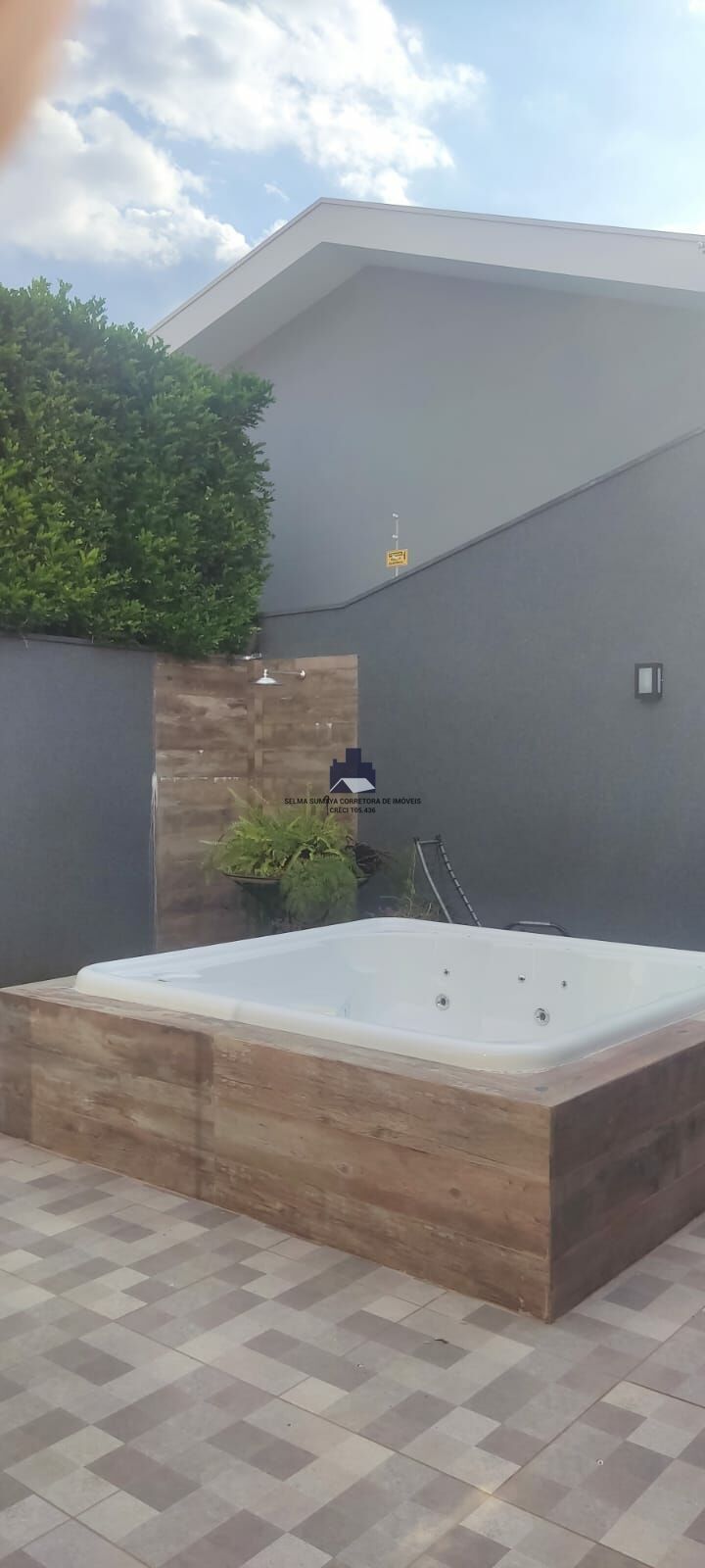 Casa com 4 quartos à venda, 375m² — foto 13 de 33