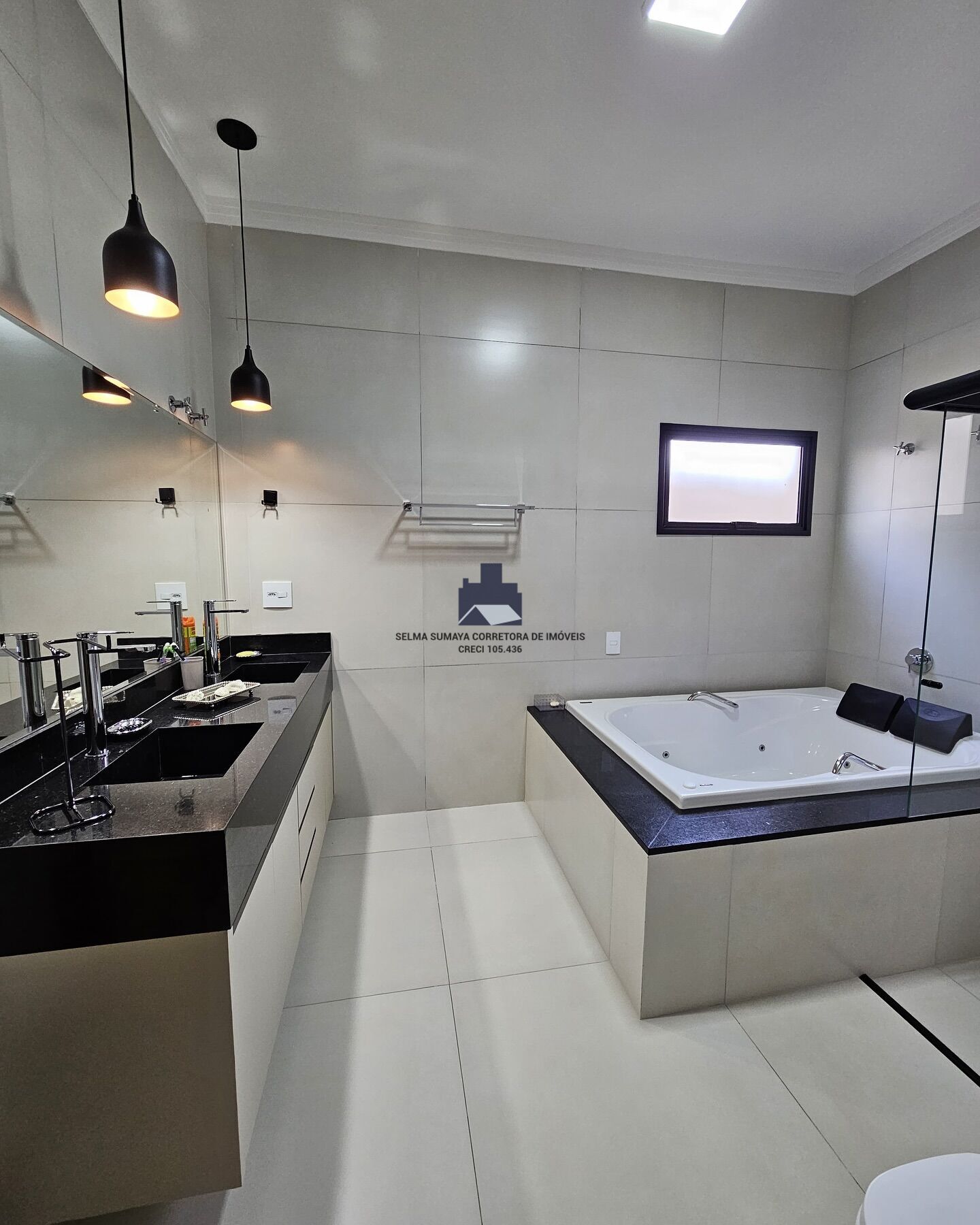 Casa de Condomínio com 3 quartos à venda, 226m² — foto 7 de 10