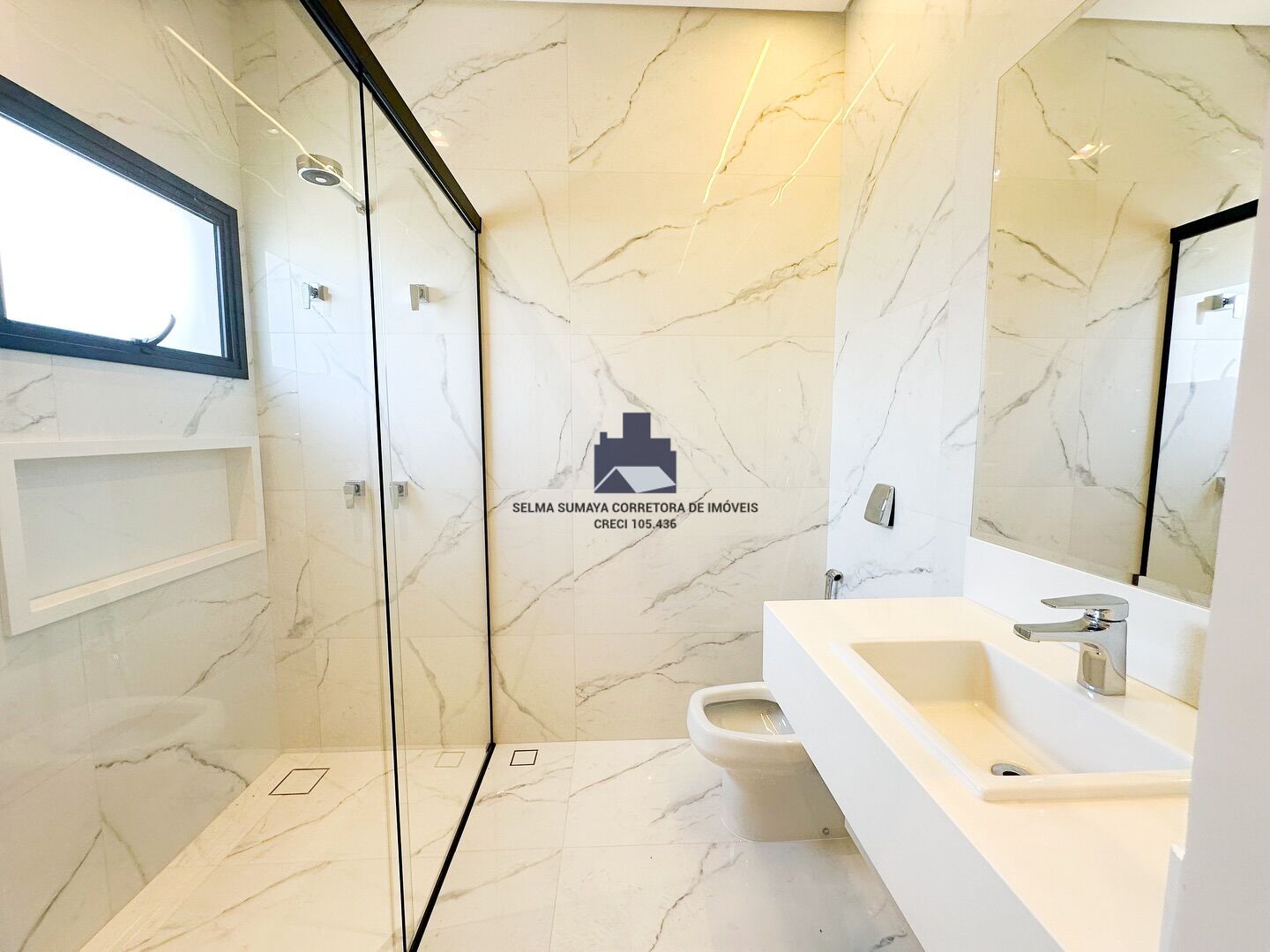 Casa de Condomínio com 3 quartos à venda, 240m² — foto 8 de 20