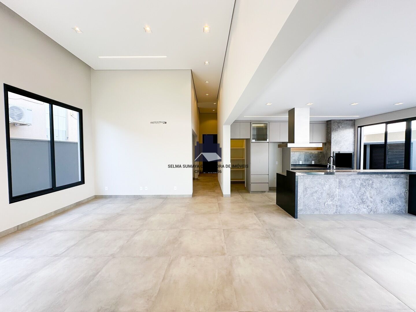 Casa de Condomínio com 3 quartos à venda, 240m² — foto 11 de 20