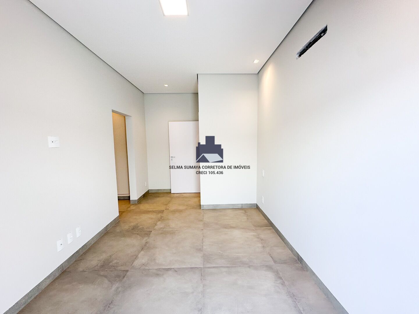 Casa de Condomínio com 3 quartos à venda, 240m² — foto 13 de 20