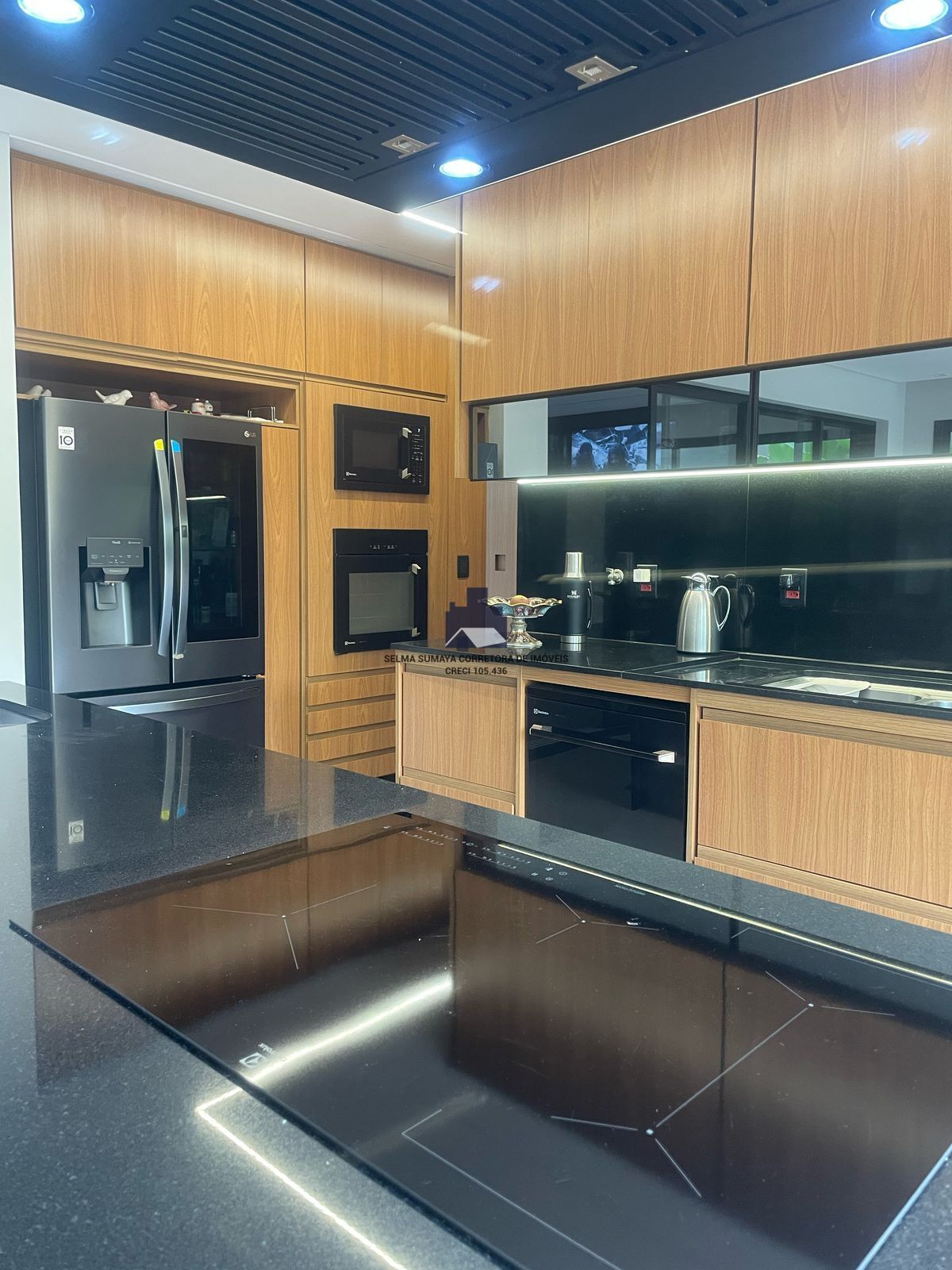 Casa de Condomínio com 2 quartos à venda, 280m² — foto 13 de 47