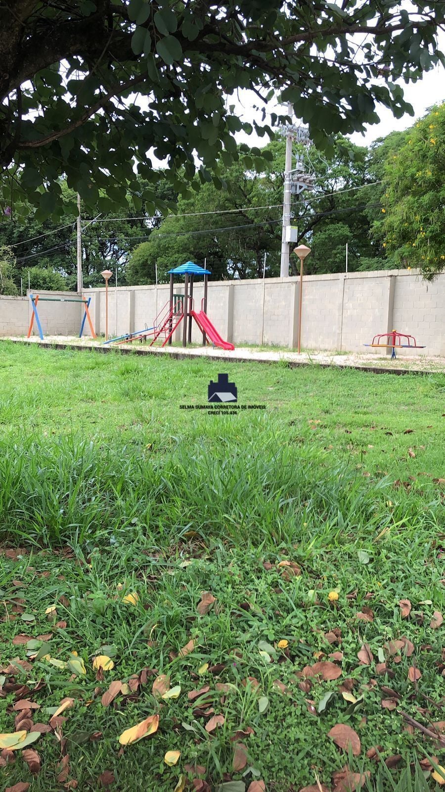 Terreno / Lote / Condomínio à venda, 231m² — foto 5 de 5