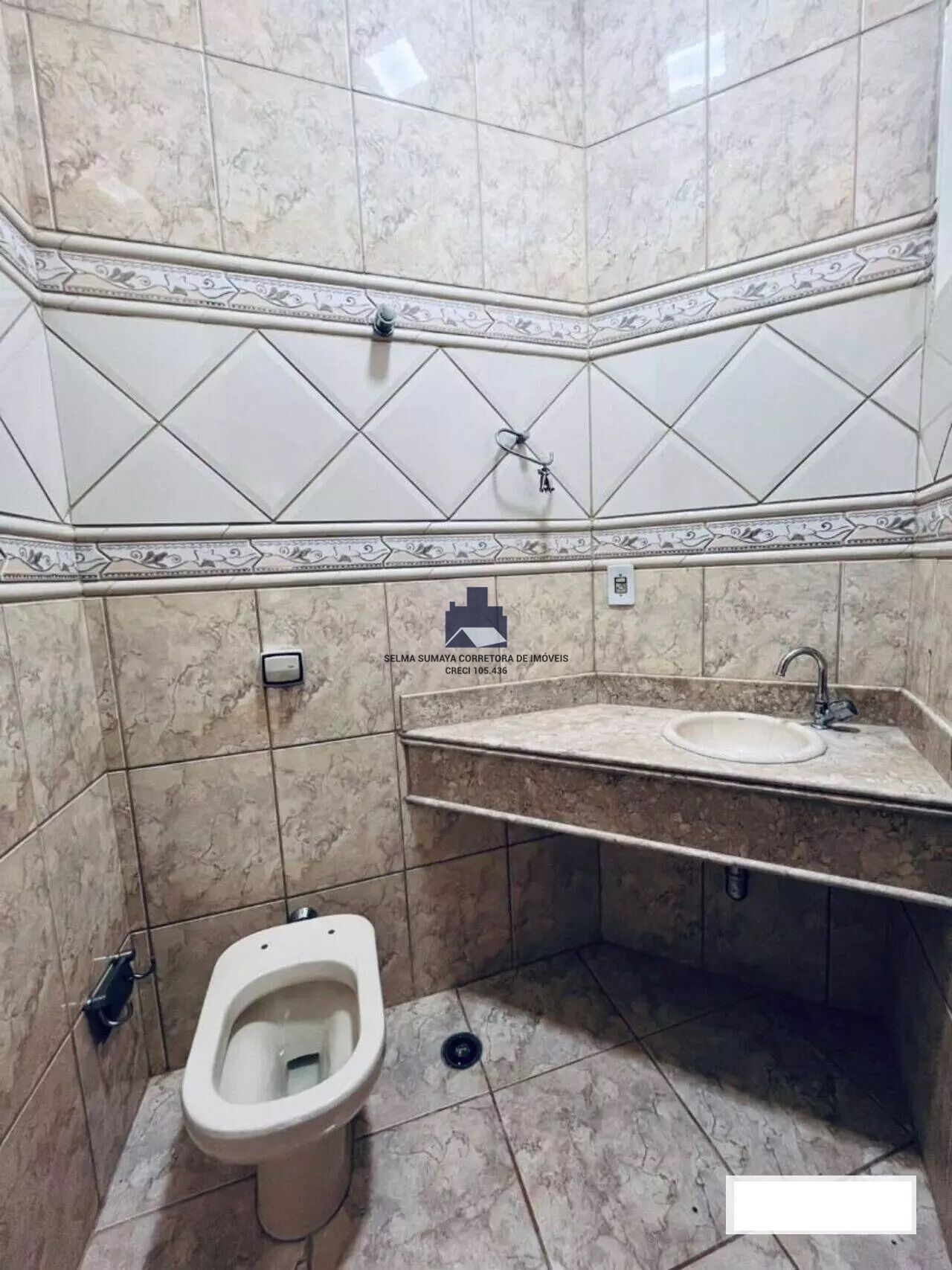 Casa com 4 quartos à venda, 270m² — foto 9 de 21