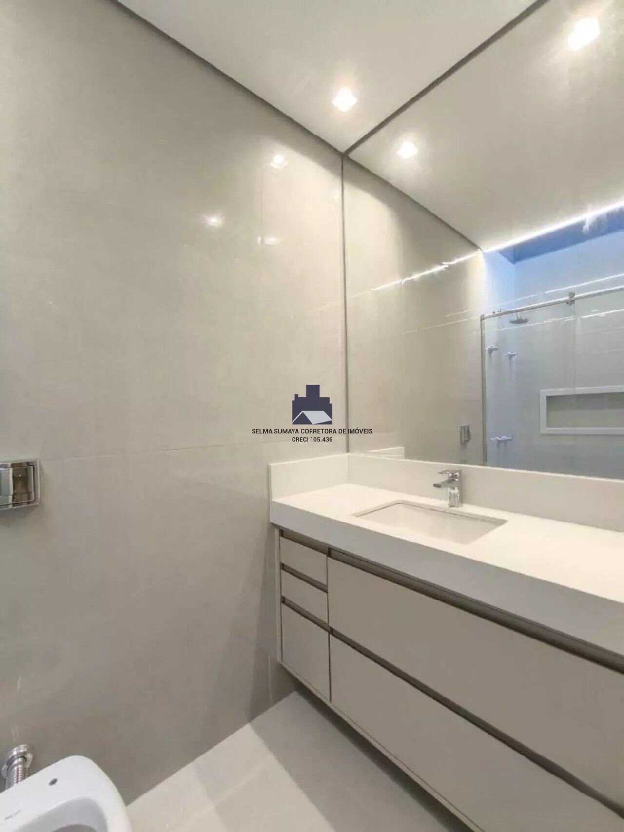 Casa de Condomínio com 3 quartos à venda, 241m² — foto 20 de 31