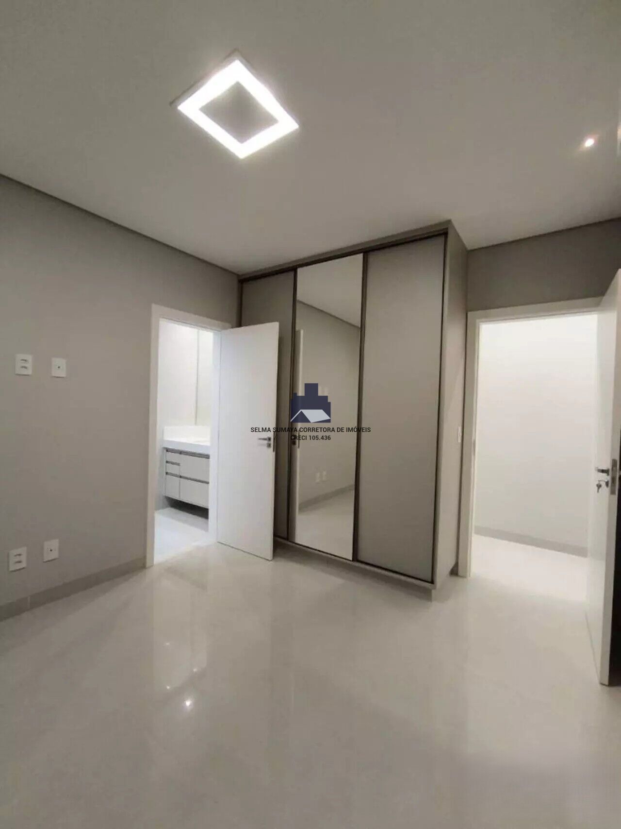 Casa de Condomínio com 3 quartos à venda, 241m² — foto 16 de 31