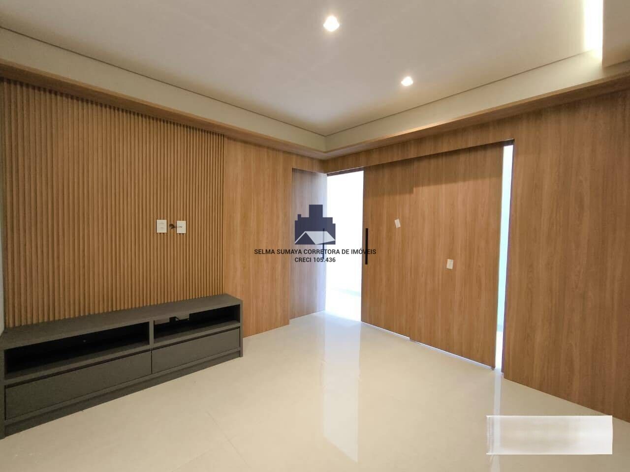 Casa de Condomínio com 3 quartos à venda, 241m² — foto 18 de 31