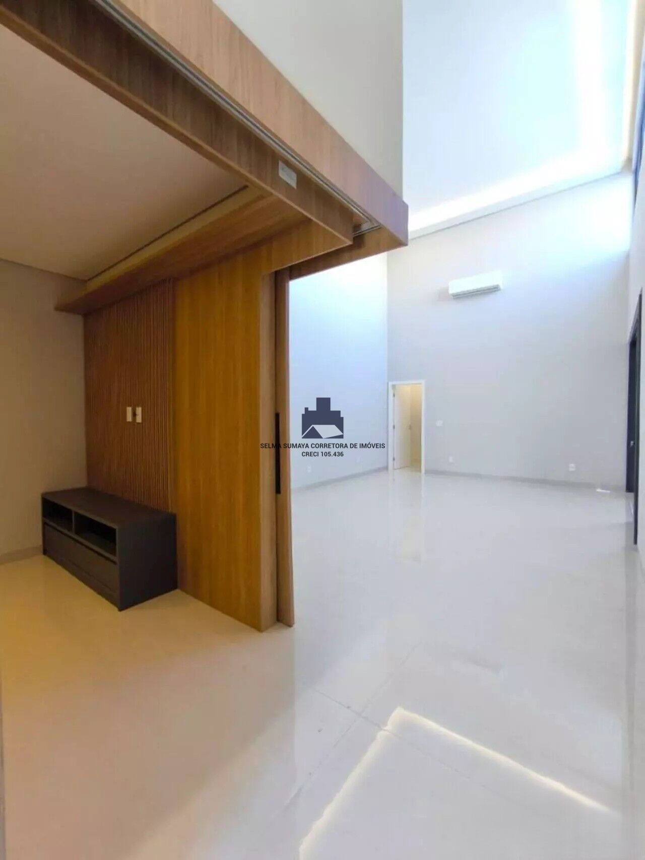 Casa de Condomínio com 3 quartos à venda, 241m² — foto 10 de 31