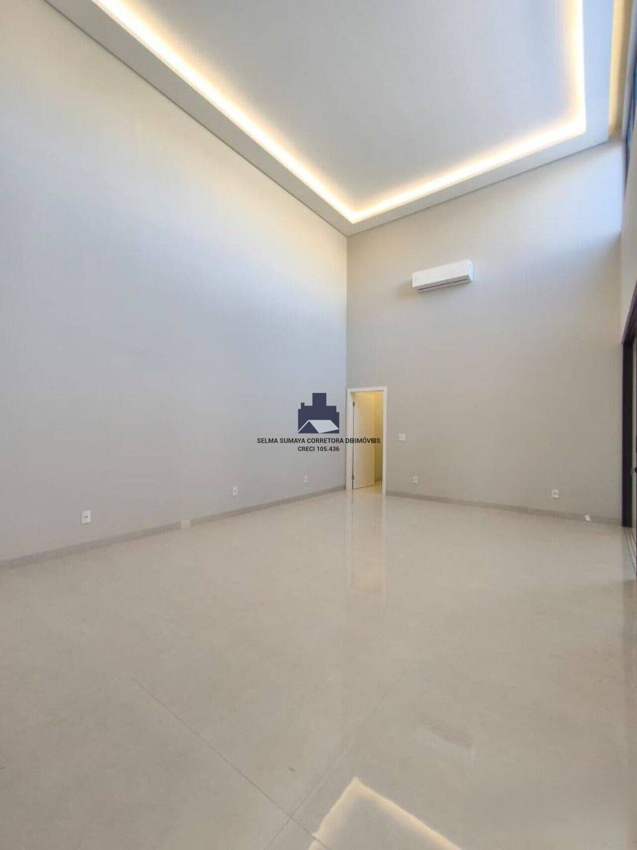 Casa de Condomínio com 3 quartos à venda, 241m² — foto 4 de 31