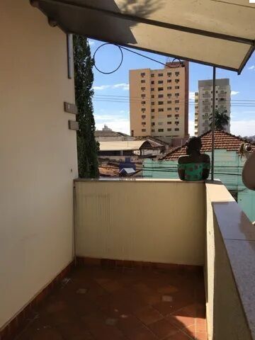Casa com 3 quartos à venda, 365m² — foto 5 de 11