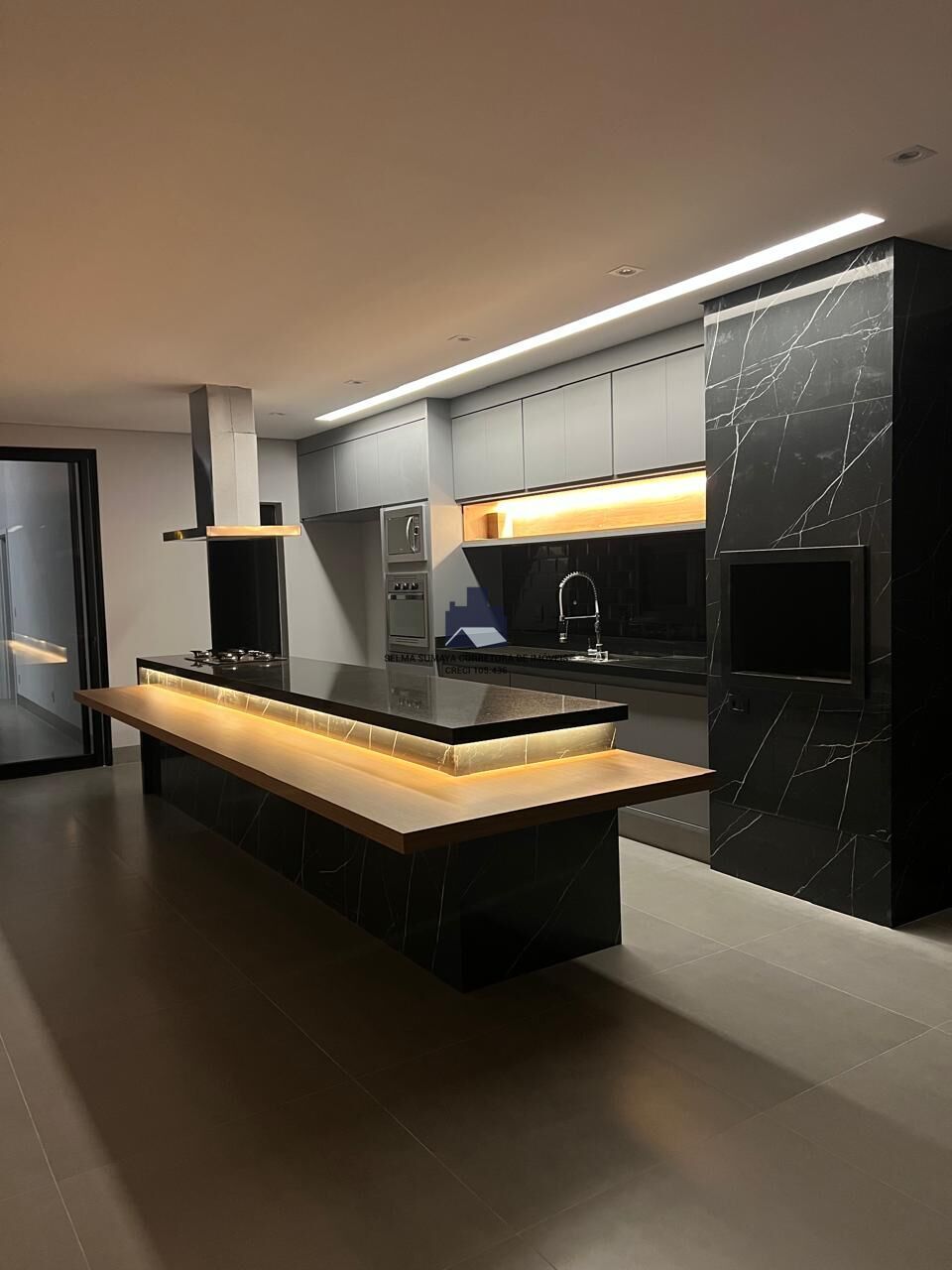 Casa de Condomínio com 3 quartos à venda, 227m² — foto 8 de 11