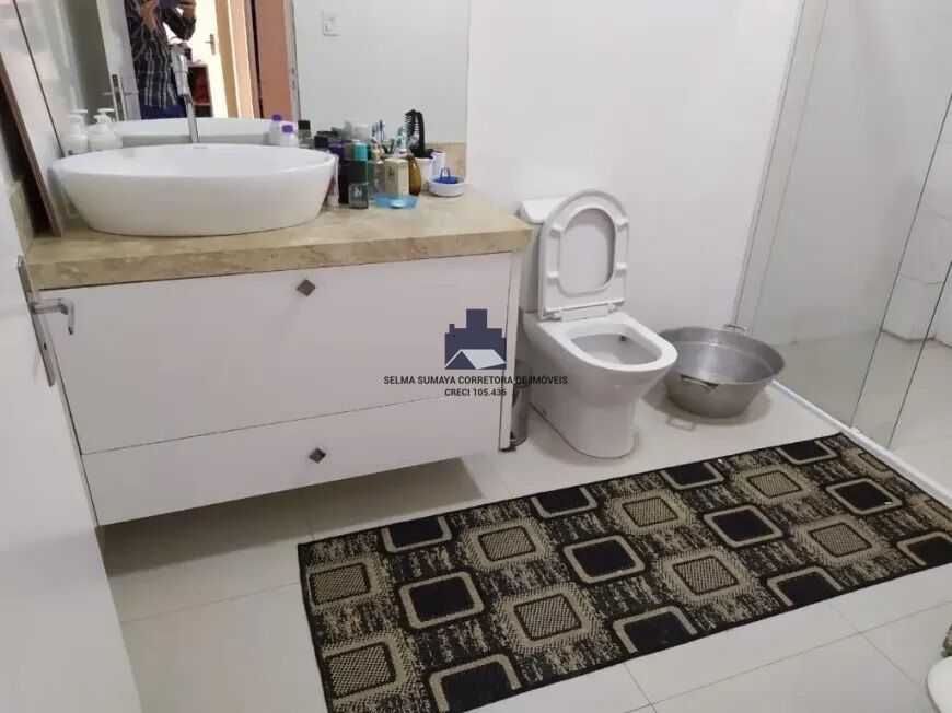 Casa com 3 quartos à venda, 340m² — foto 17 de 23
