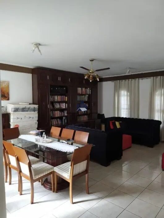 Casa com 3 quartos à venda, 340m² — foto 7 de 23