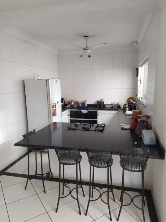 Casa com 3 quartos à venda, 340m² — foto 6 de 23