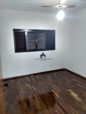 Casa com 3 quartos à venda, 450m² — foto 9 de 11
