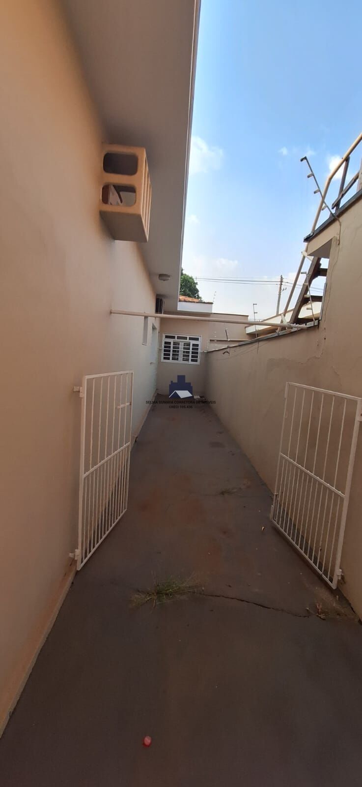 Casa com 3 quartos à venda, 200m² — foto 26 de 28