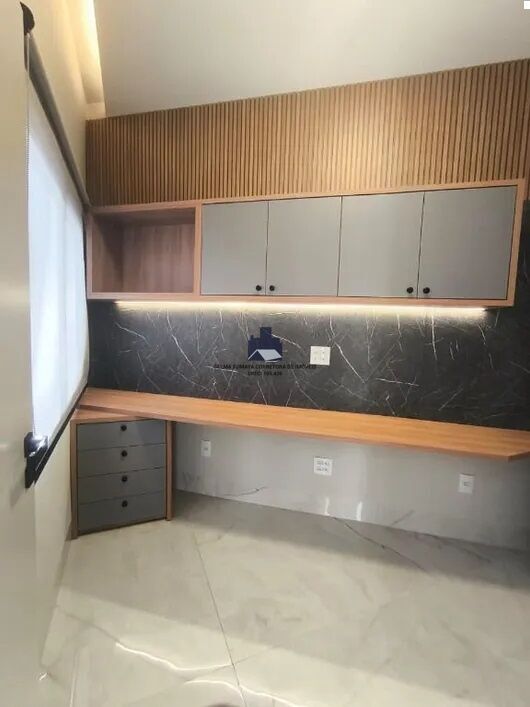 Casa de Condomínio com 4 quartos à venda, 273m² — foto 8 de 18