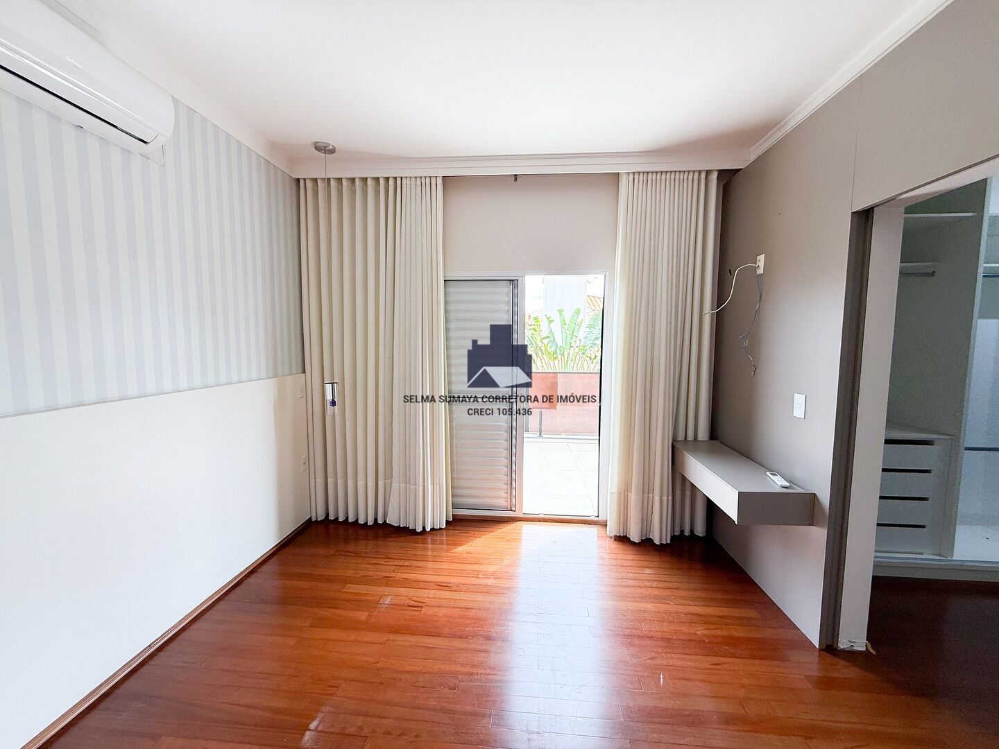 Casa de Condomínio com 3 quartos à venda, 235m² — foto 9 de 20
