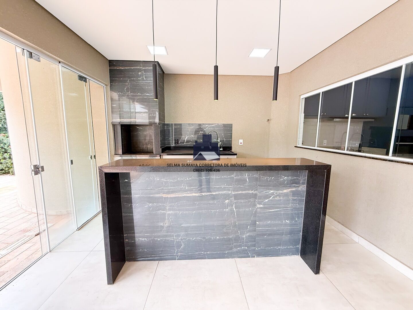 Casa de Condomínio com 3 quartos à venda, 235m² — foto 16 de 20