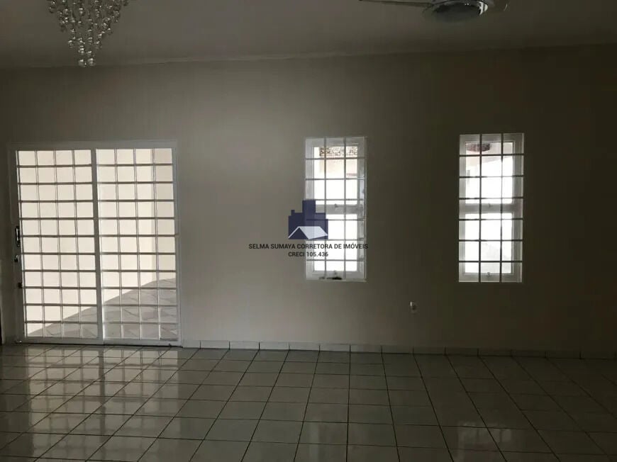 Casa com 3 quartos à venda, 230m² — foto 11 de 24