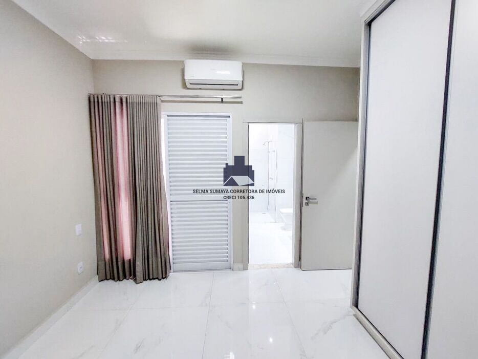 Casa de Condomínio com 3 quartos à venda, 230m² — foto 18 de 20