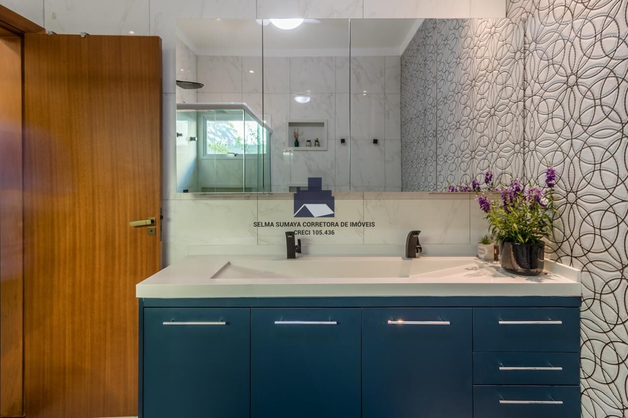 Casa de Condomínio com 3 quartos à venda, 242m² — foto 11 de 27