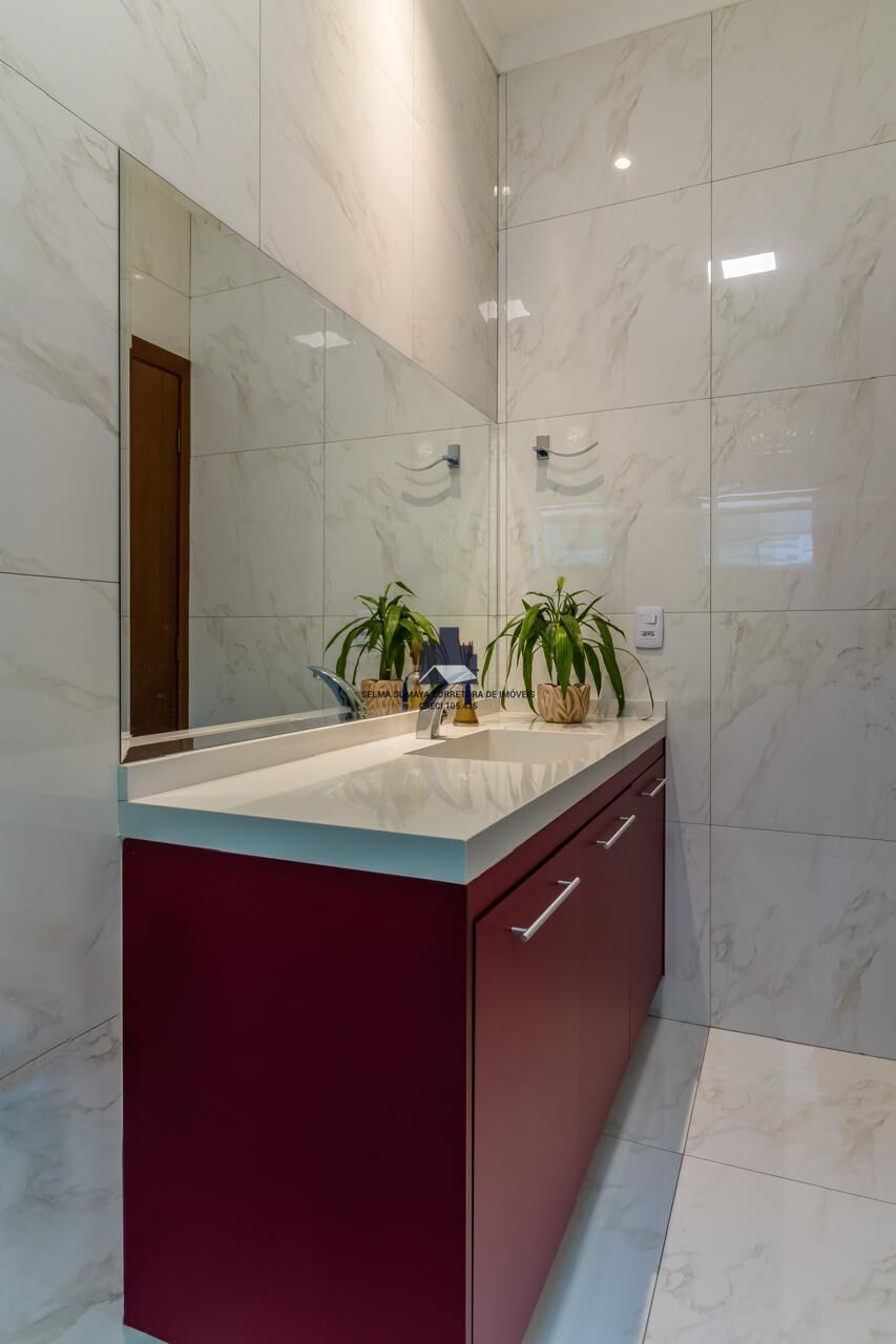 Casa de Condomínio com 3 quartos à venda, 242m² — foto 12 de 27