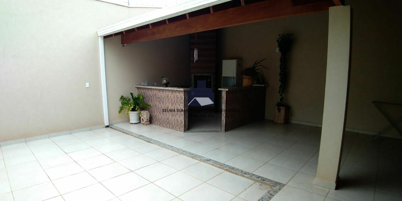 Casa com 3 quartos à venda, 300m² — foto 10 de 28