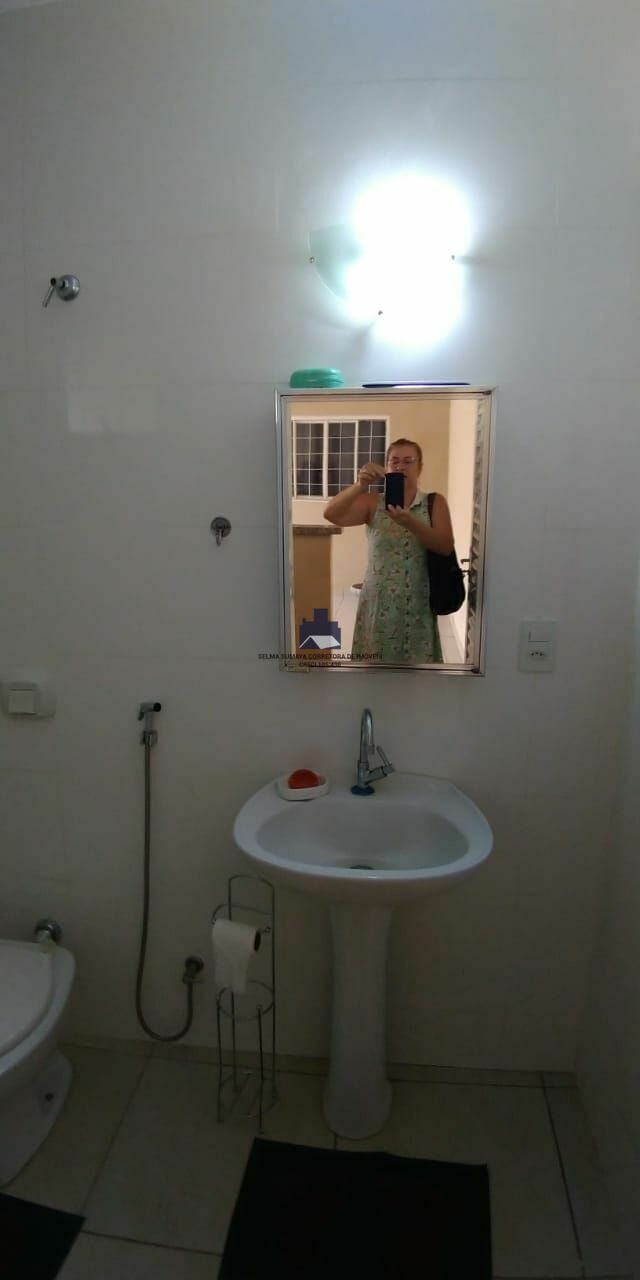 Casa com 3 quartos à venda, 300m² — foto 23 de 28