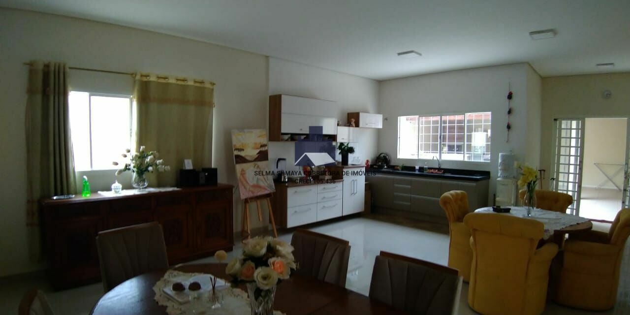 Casa com 3 quartos à venda, 300m² — foto 5 de 28