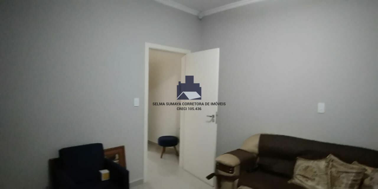 Casa com 3 quartos à venda, 300m² — foto 18 de 28