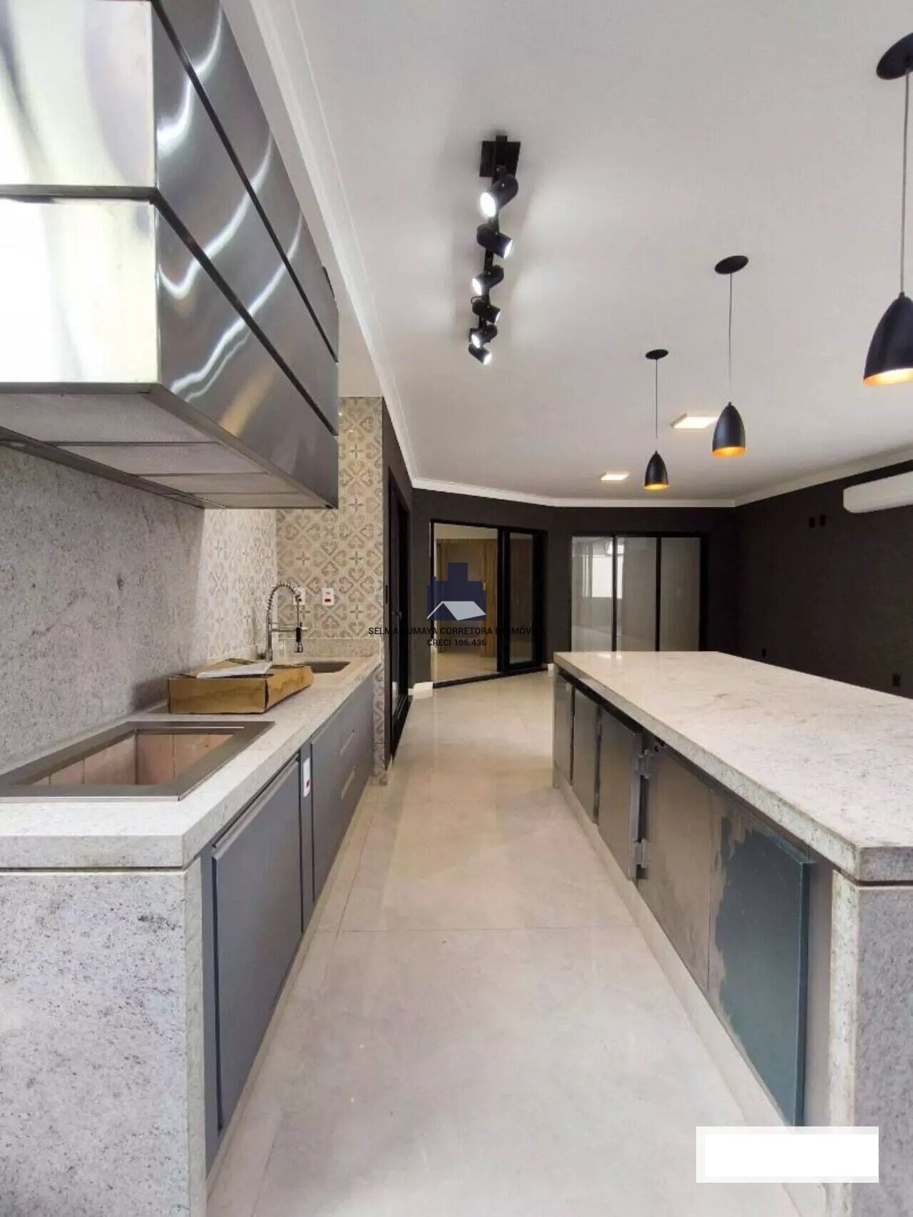 Casa de Condomínio com 4 quartos à venda, 280m² — foto 18 de 31