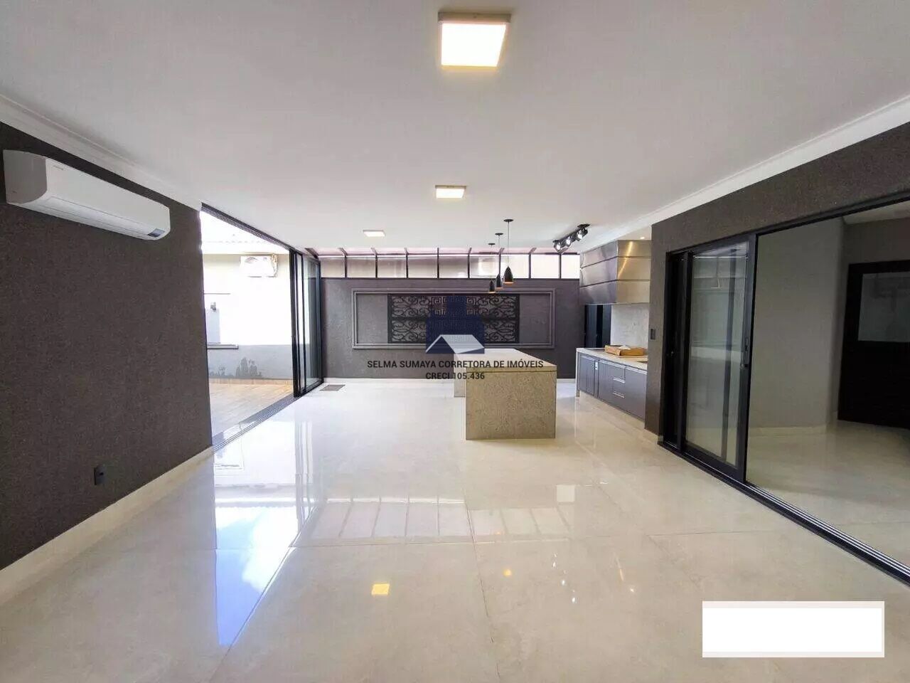 Casa de Condomínio com 4 quartos à venda, 280m² — foto 16 de 31