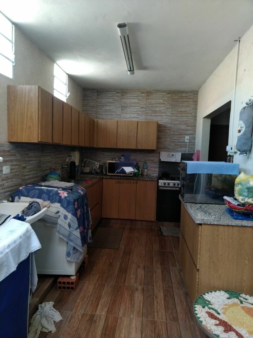 Casa com 3 quartos à venda, 430m² — foto 28 de 29
