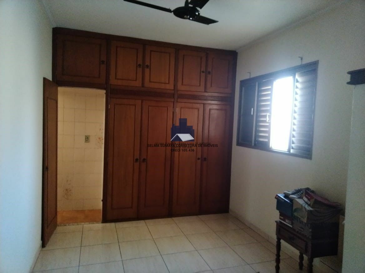 Casa com 3 quartos à venda, 430m² — foto 21 de 29