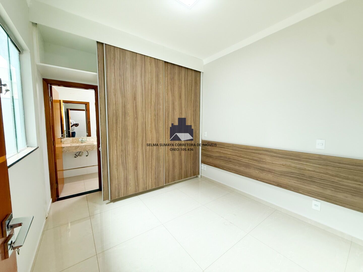 Casa de Condomínio com 4 quartos à venda, 300m² — foto 16 de 20
