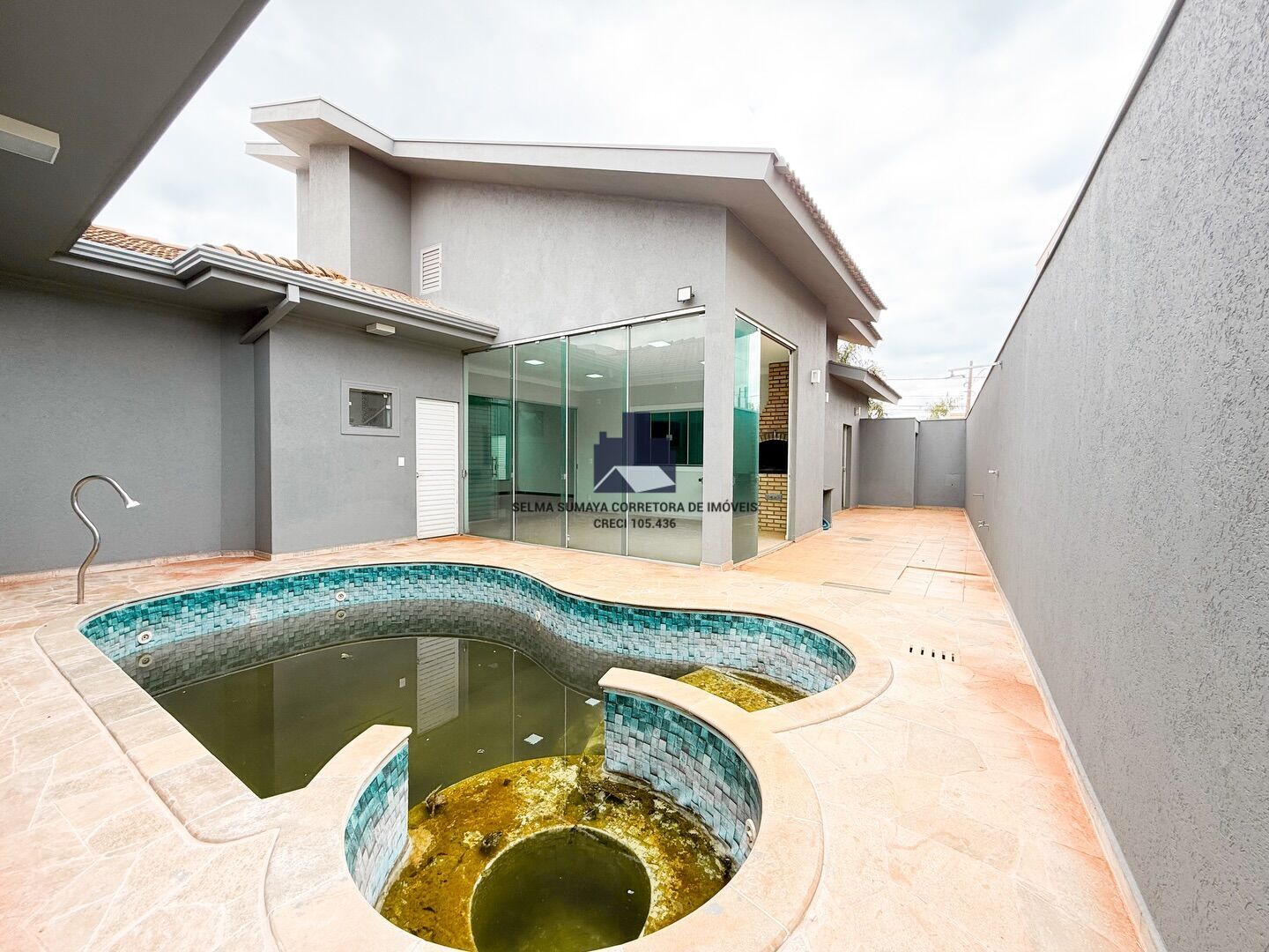 Casa de Condomínio com 4 quartos à venda, 300m² — foto 4 de 20