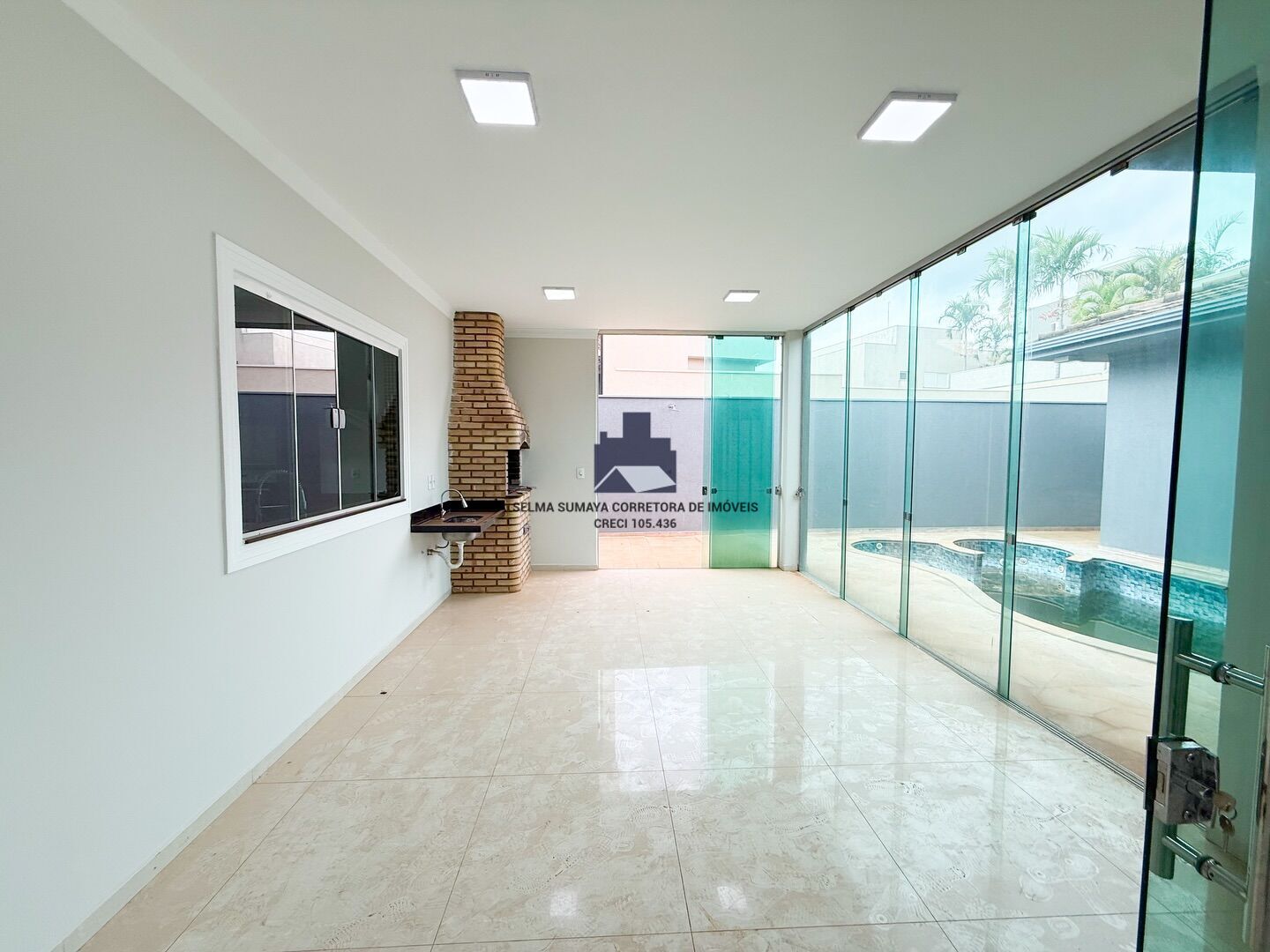 Casa de Condomínio com 4 quartos à venda, 300m² — foto 10 de 20