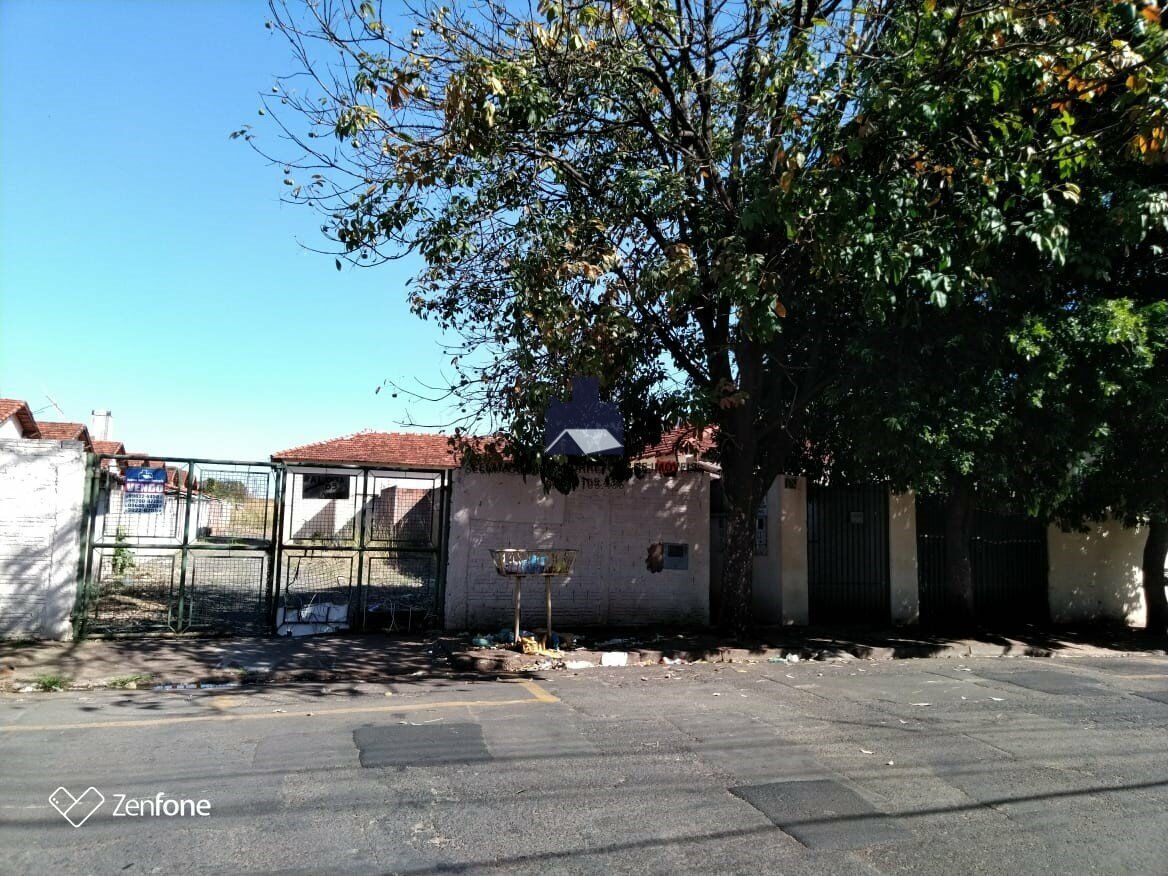 Terreno / Lote / Condomínio à venda, 1800m² — foto 4 de 8