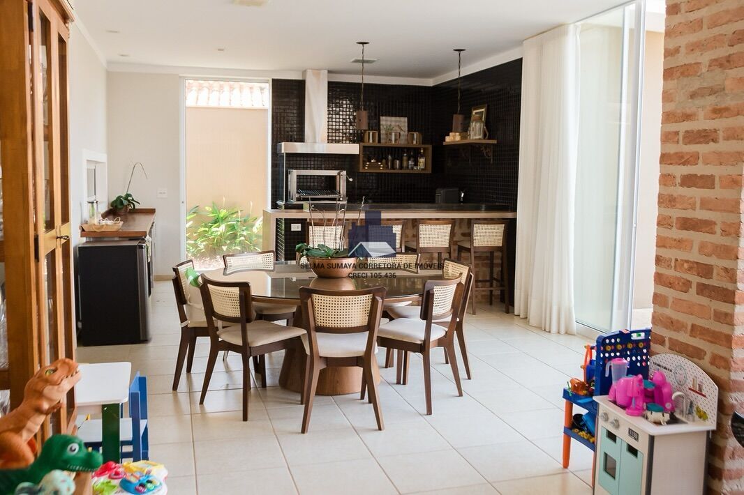 Casa de Condomínio com 4 quartos à venda, 300m² — foto 5 de 10