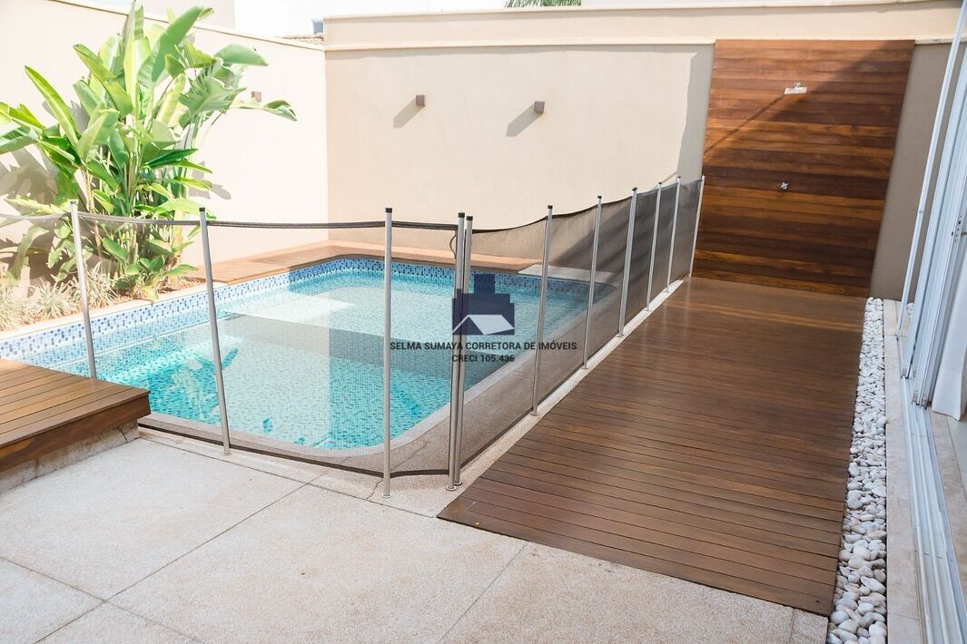 Casa de Condomínio com 4 quartos à venda, 300m² — foto 4 de 10